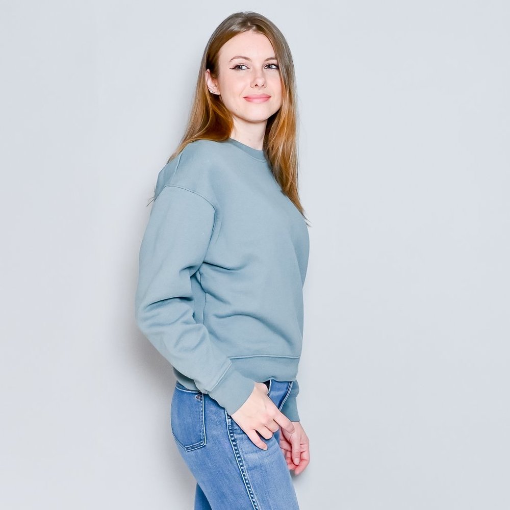 GIRLFRIEND COLLECTIVE 50/50 Classic Sweatshirt in Lagoon Blue - Picture 3 of 6